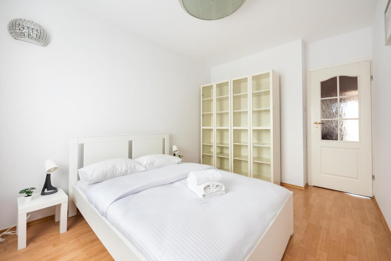 Ken 54 2-Bedroom Apartment Varsóvia Exterior foto